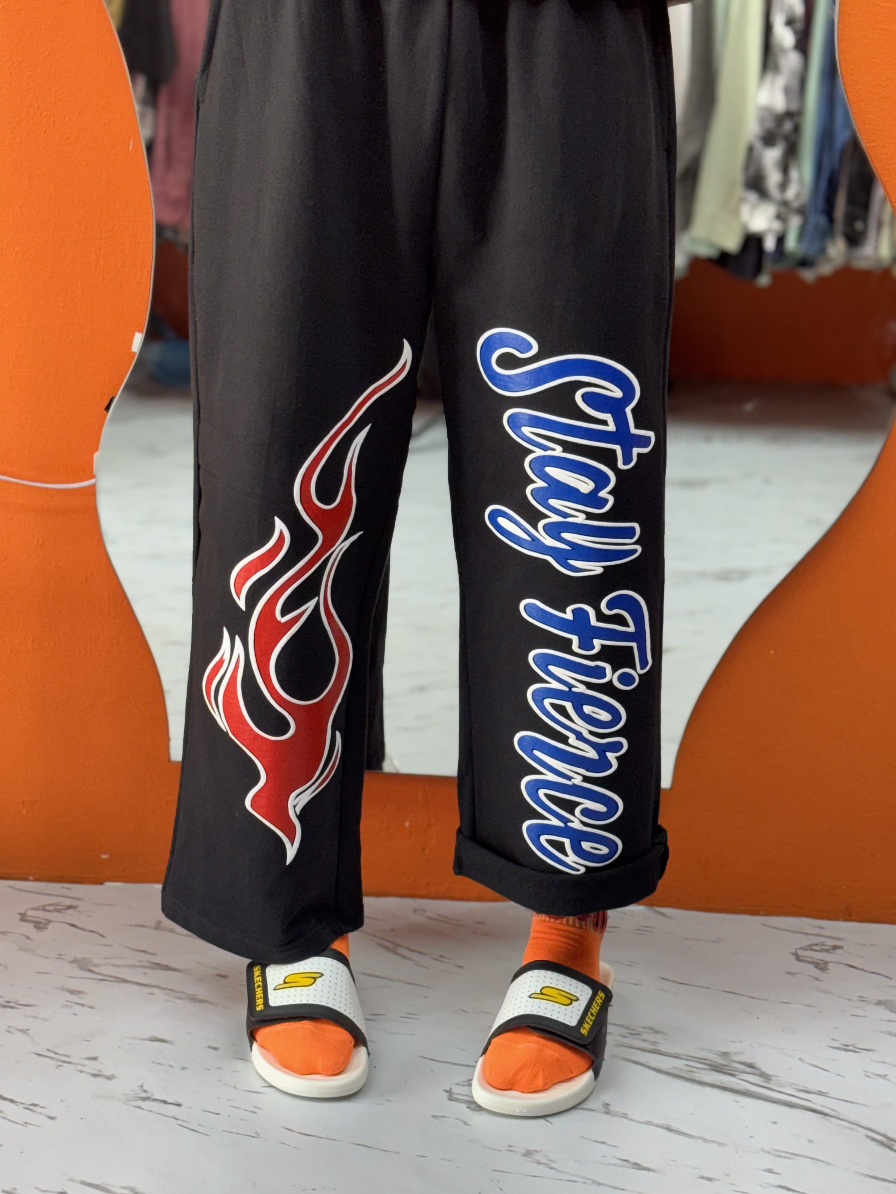 PRINT WIDE - LEG JOGGERS